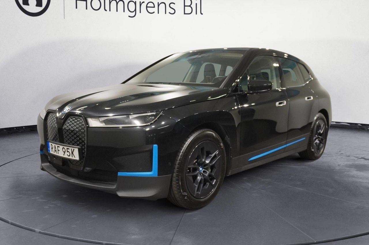 BMW iX