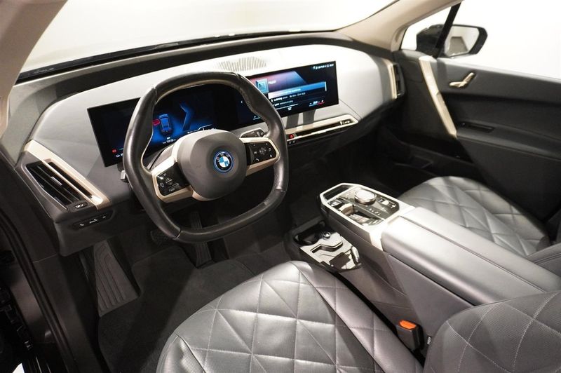 BMW iX bild 2