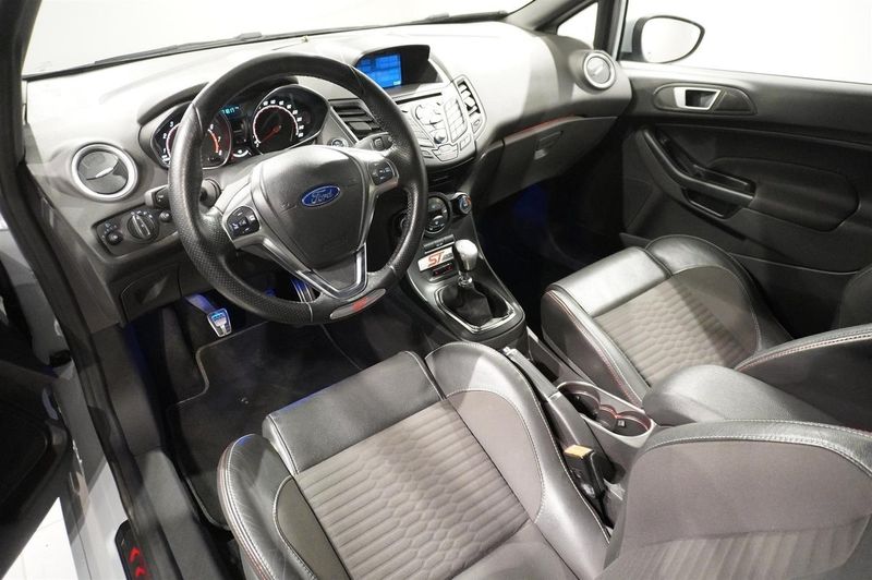 Ford Fiesta bild 2