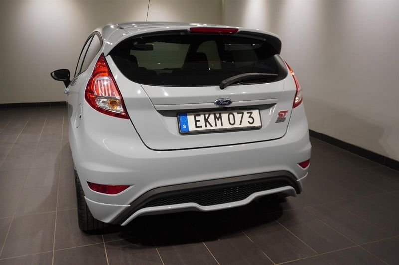 Ford Fiesta bild 7