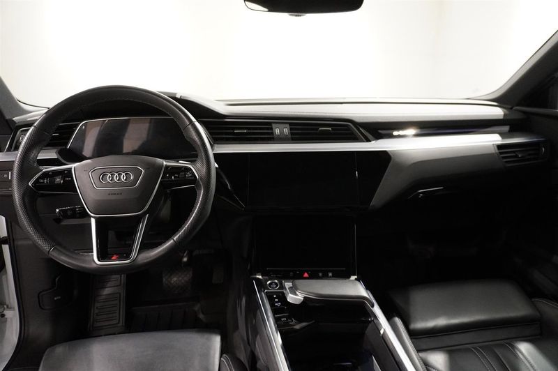 Audi e-tron Sportback bild 12