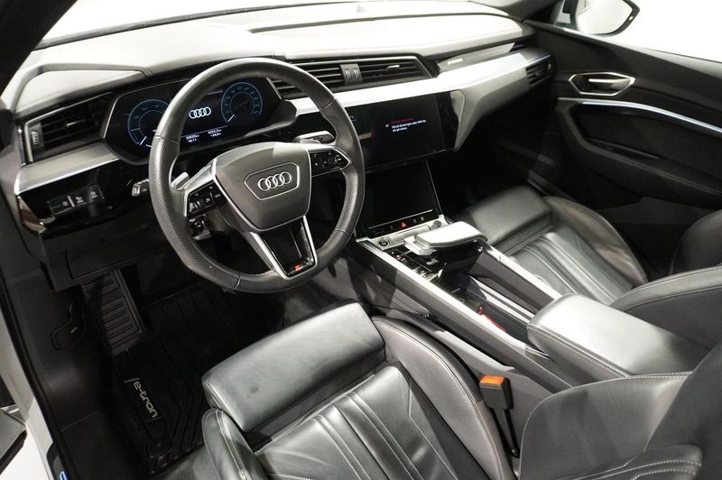 Audi e-tron Sportback bild 2