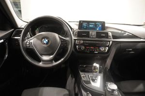 BMW 330 bild 11