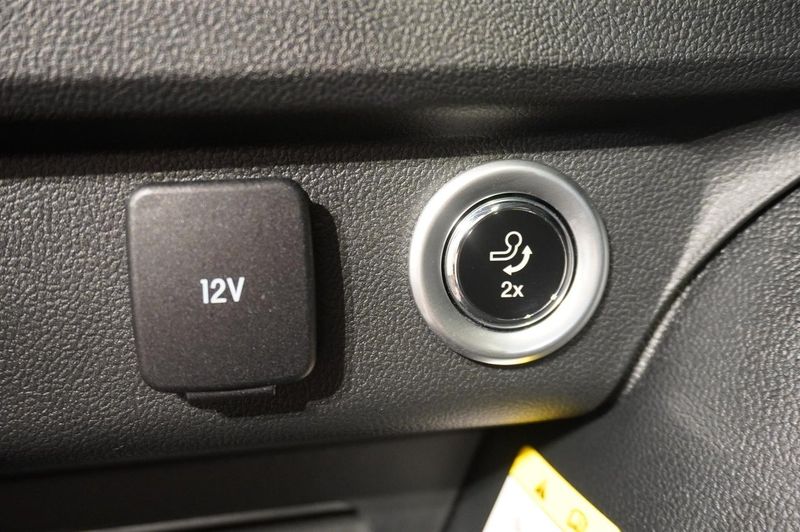 Ford Kuga bild 11