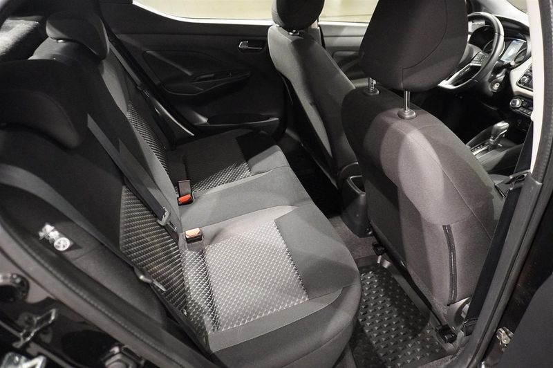 Nissan Micra bild 8