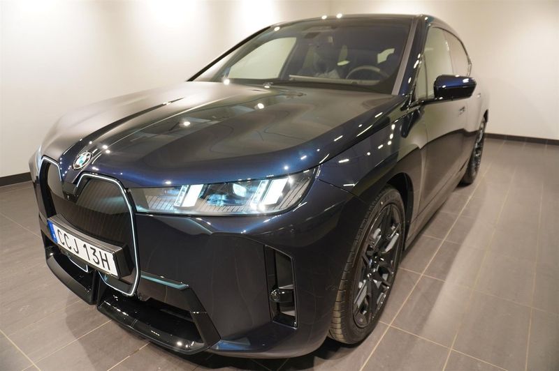 BMW iX bild 17