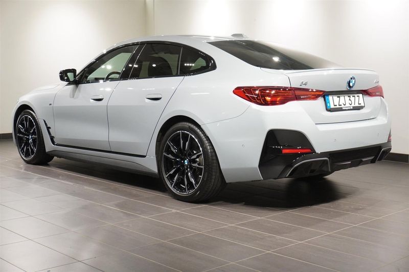 BMW i4 bild 3