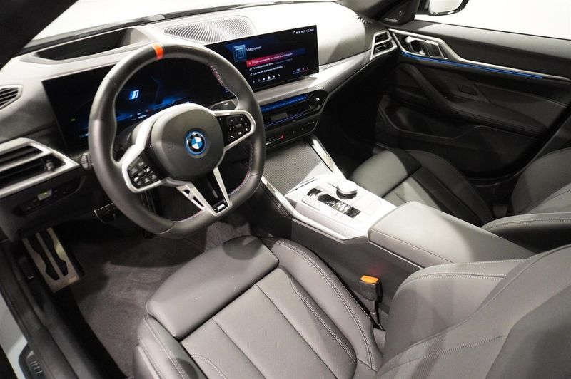 BMW i4 bild 4