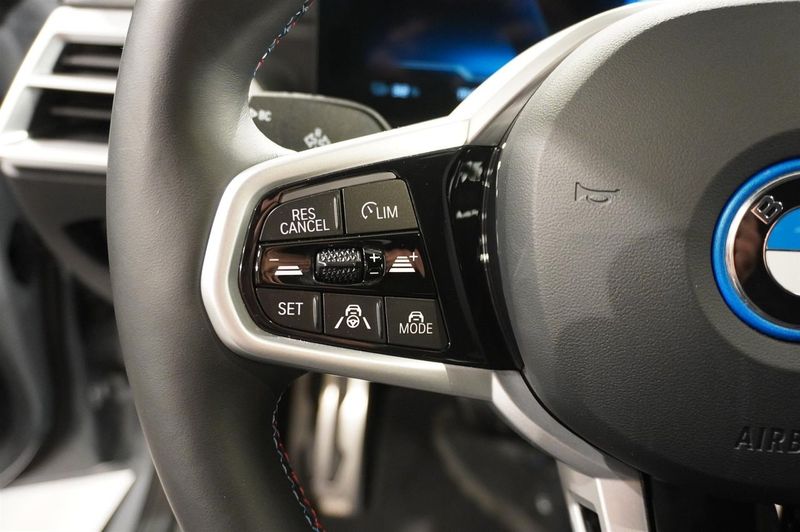 BMW i4 bild 14