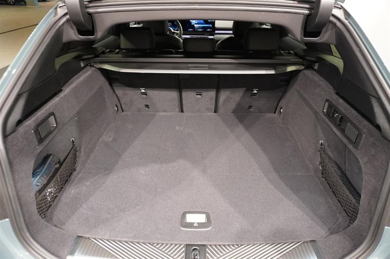 BMW i5 bild 6