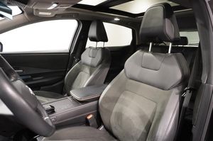 Nissan Ariya bild 8