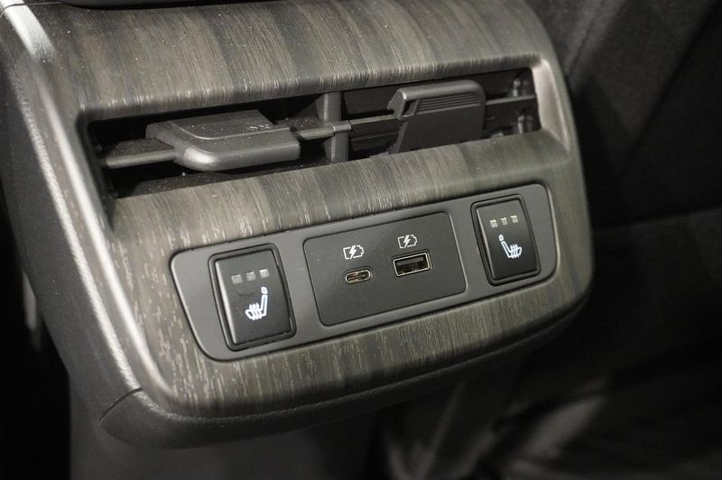 Nissan Ariya bild 13