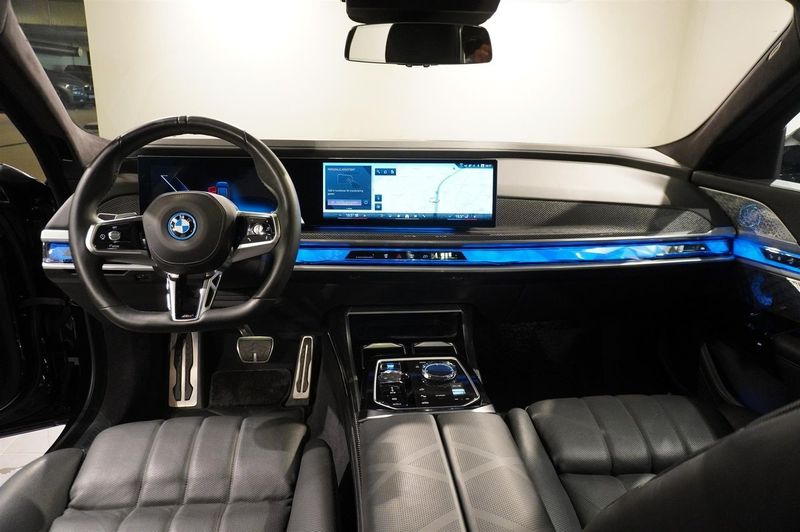 BMW i7 bild 12
