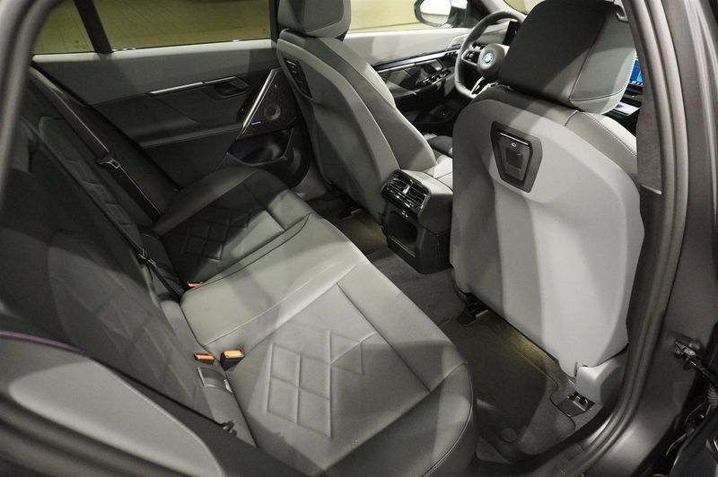 BMW 530 bild 8