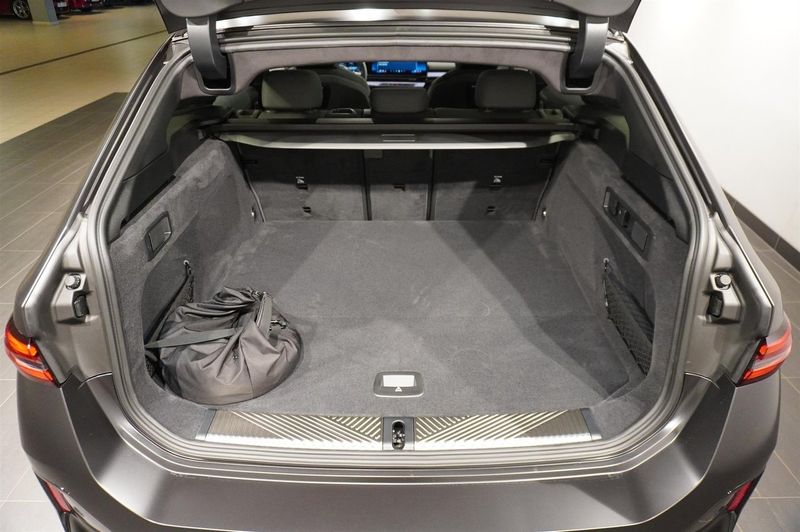 BMW 530 bild 6