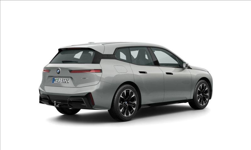 BMW iX bild 2