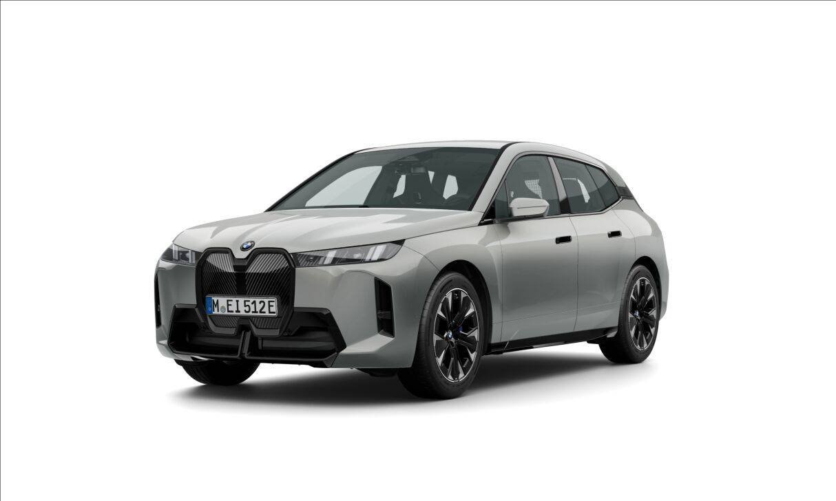 BMW iX