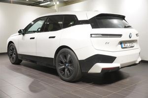 BMW iX bild 2