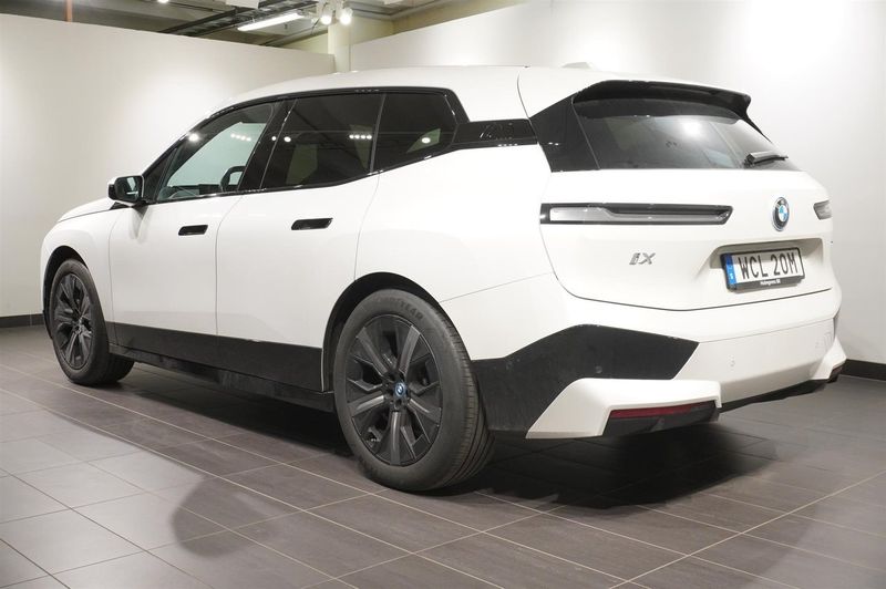 BMW iX bild 2