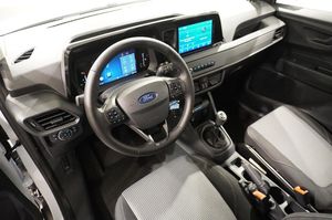 Ford Transit Courier bild 6
