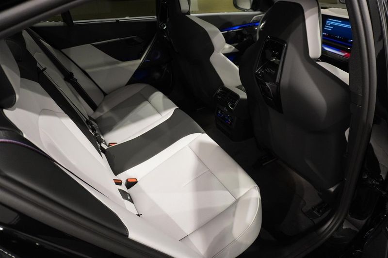 BMW M5 bild 9