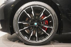 BMW i4 bild 7