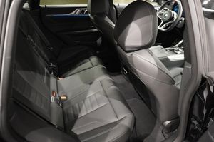 BMW i4 bild 8