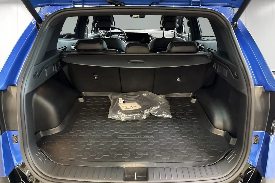 Vehicle image 21