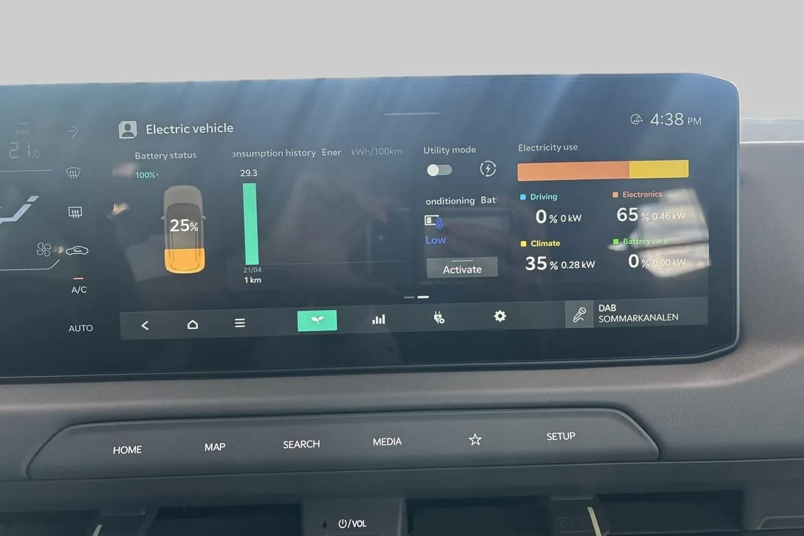 Vehicle image 21