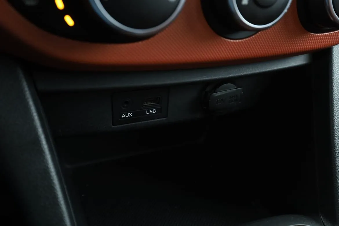 Vehicle image 26