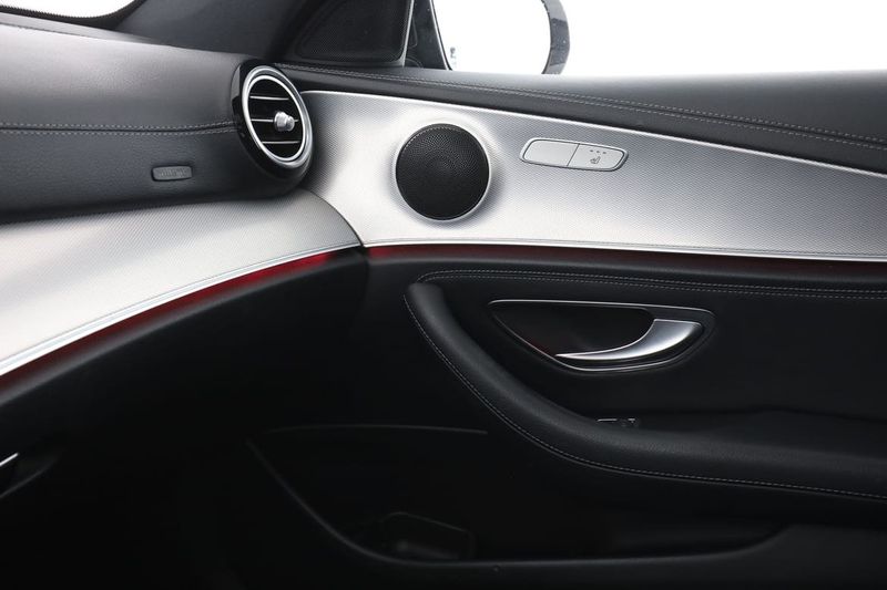 Mercedes E220 bild 28