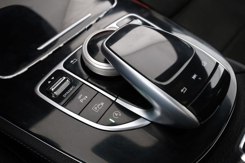 Mercedes E220 bild 26