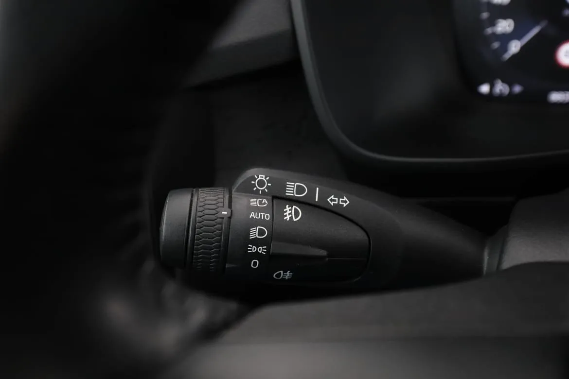 Vehicle image 35