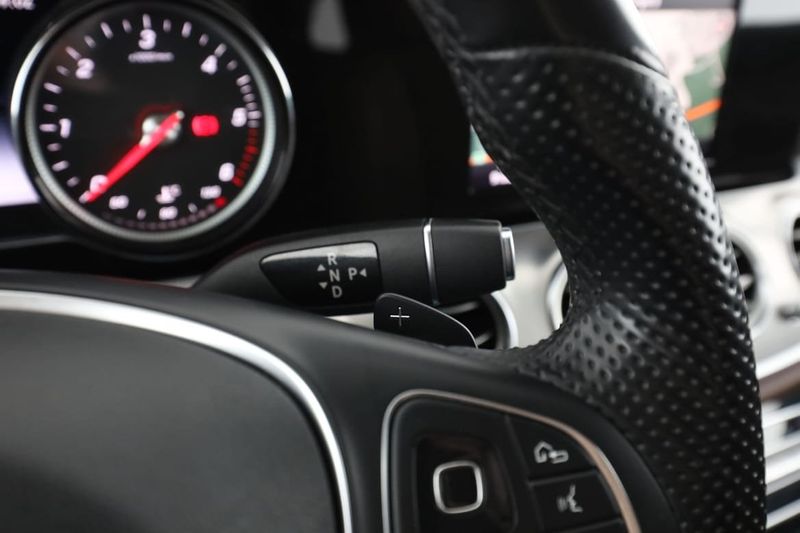 Mercedes E220 bild 33