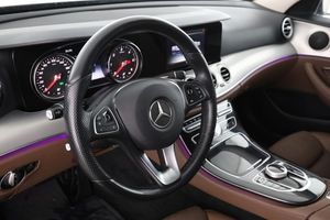 Mercedes E220 bild 12
