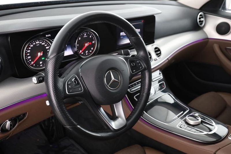 Mercedes E220 bild 12
