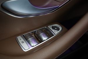 Mercedes E220 bild 37