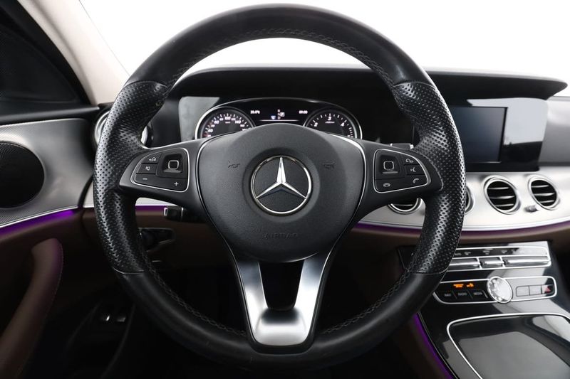 Mercedes E220 bild 19