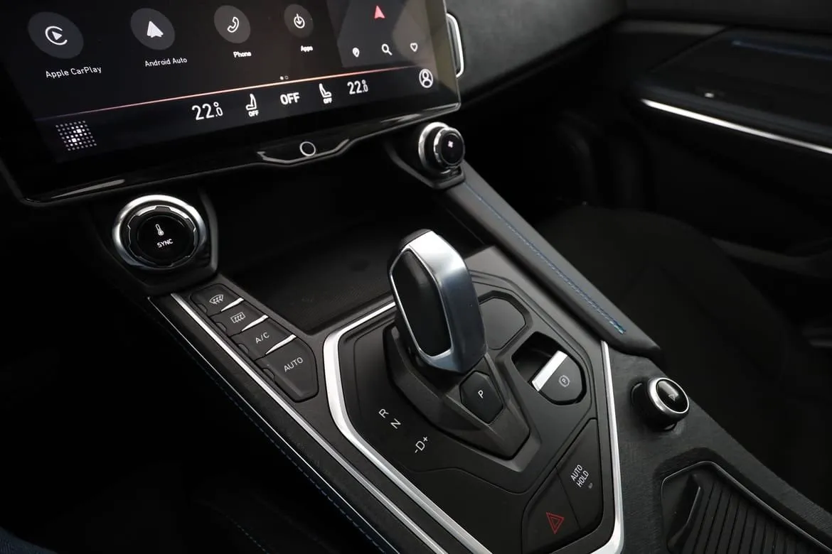 Vehicle image 23