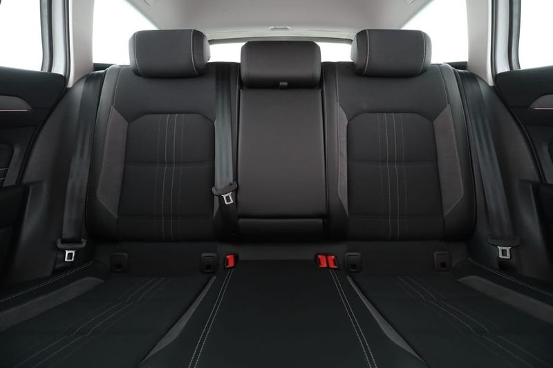 Volkswagen Passat bild 16