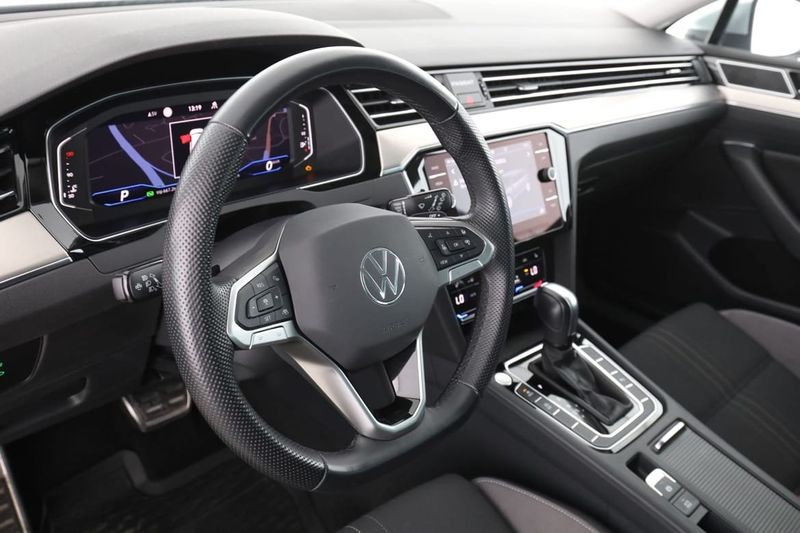 Volkswagen Passat bild 12