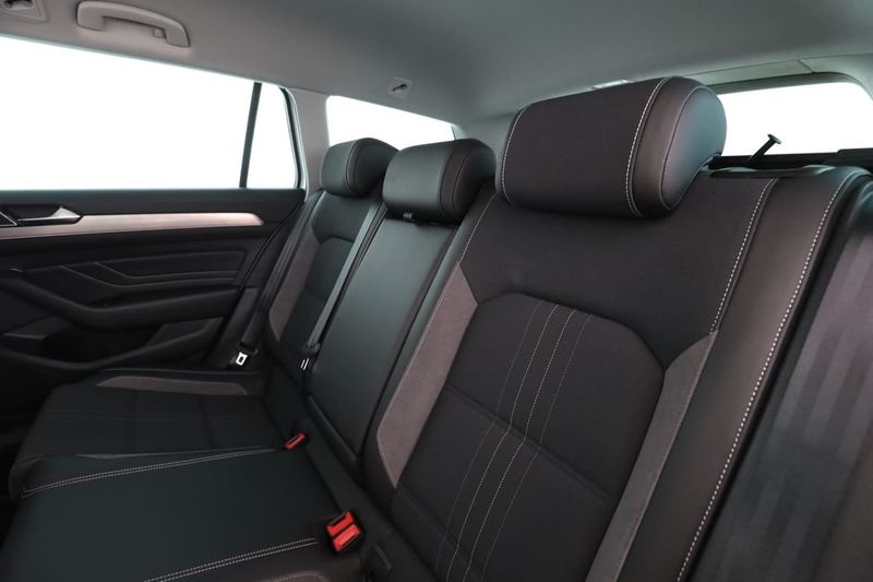 Volkswagen Passat bild 15