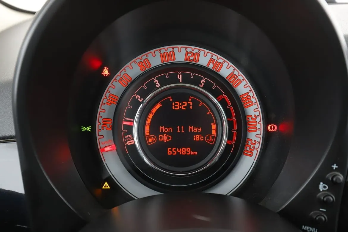 Vehicle image 18