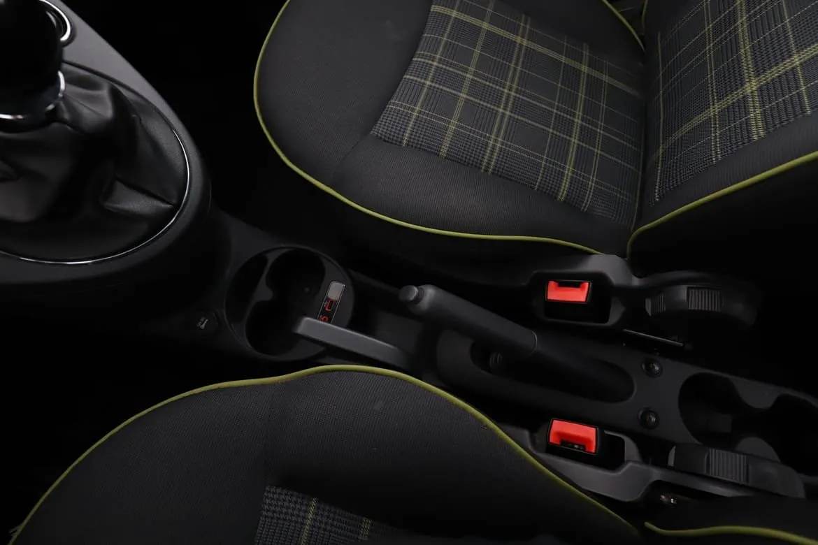 Vehicle image 21