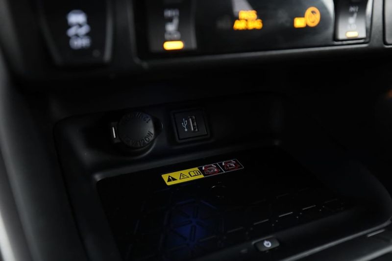 Toyota RAV4 bild 27
