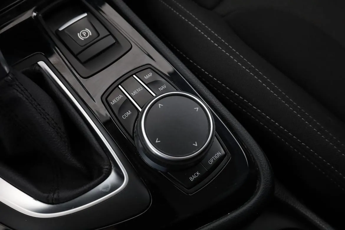 Vehicle image 30