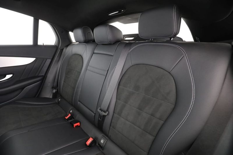Mercedes GLC220 bild 15