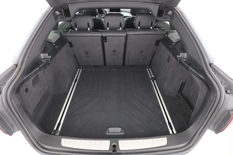 BMW 330 bild 16