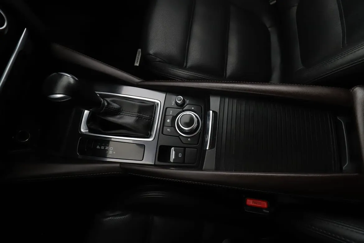 Vehicle image 36