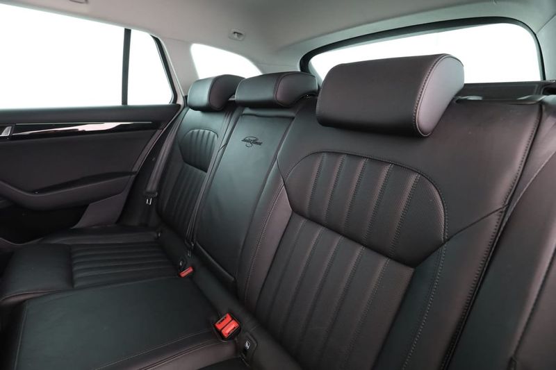 Skoda Superb bild 15